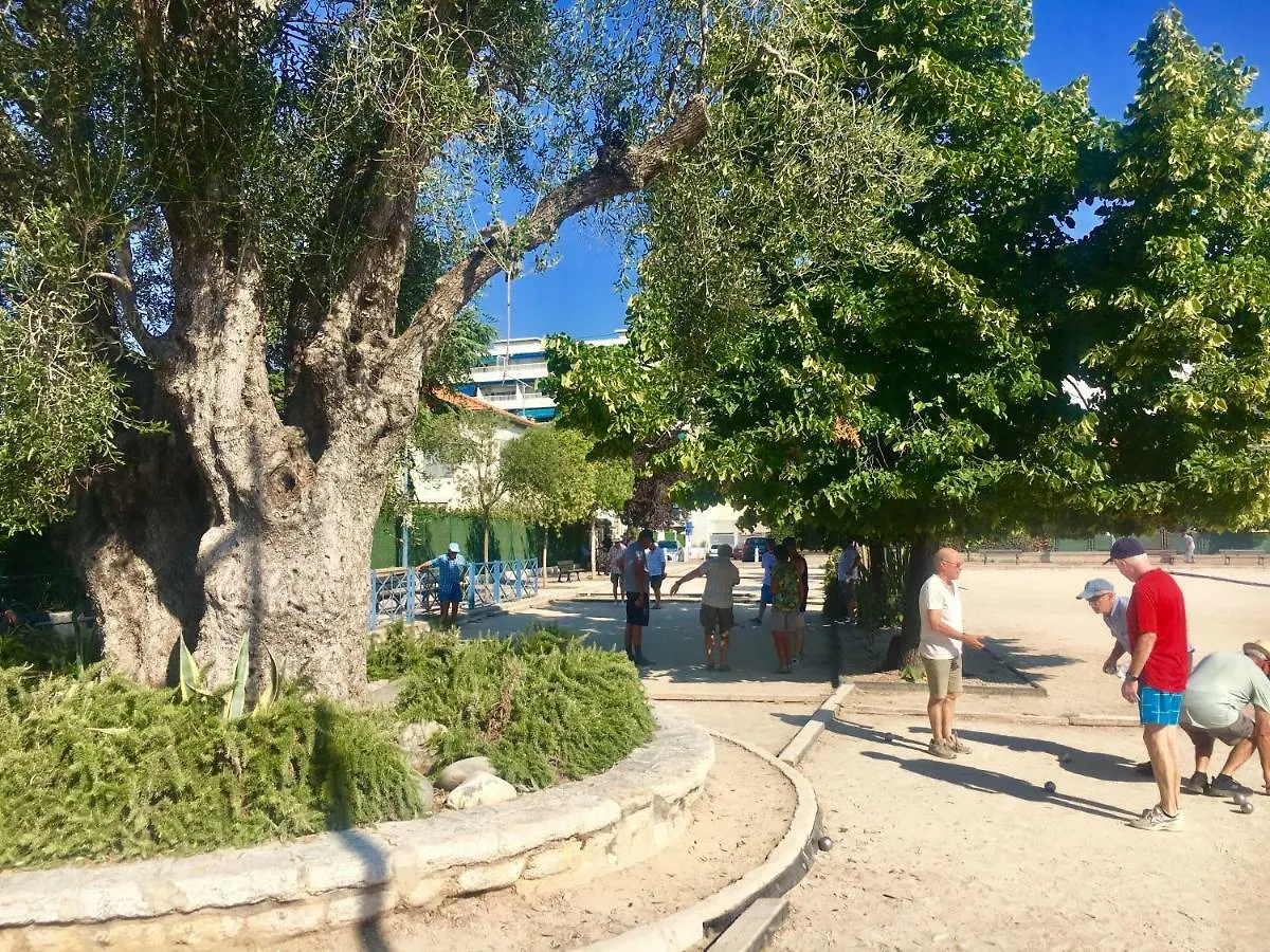 Charmant 2 Pieces A 50 M De La Mer Cros-de-Cagnes